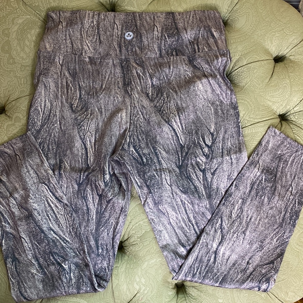 Soulgani Active Leggings Size Large Color: Gray Bark NWT